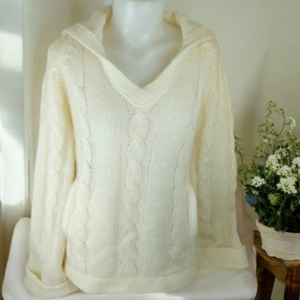 Vintage wool mohair fuzzy cable knit hooded sweater kimono sleeve Size Medium - Picture 2 of 13